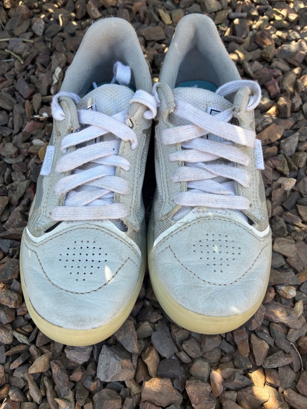 Van’s Youth with Tinate Waffle Sneakers in Grey Size 10